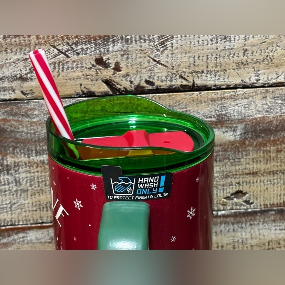 🎄2024 40 oz Bucee’s Christmas Tumbler🎄 - Picture 12 of 13